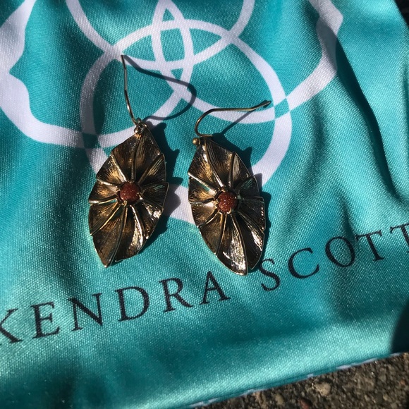 Kendra Scott Jewelry - Kendra Scott Custom Goldstone leaf earring